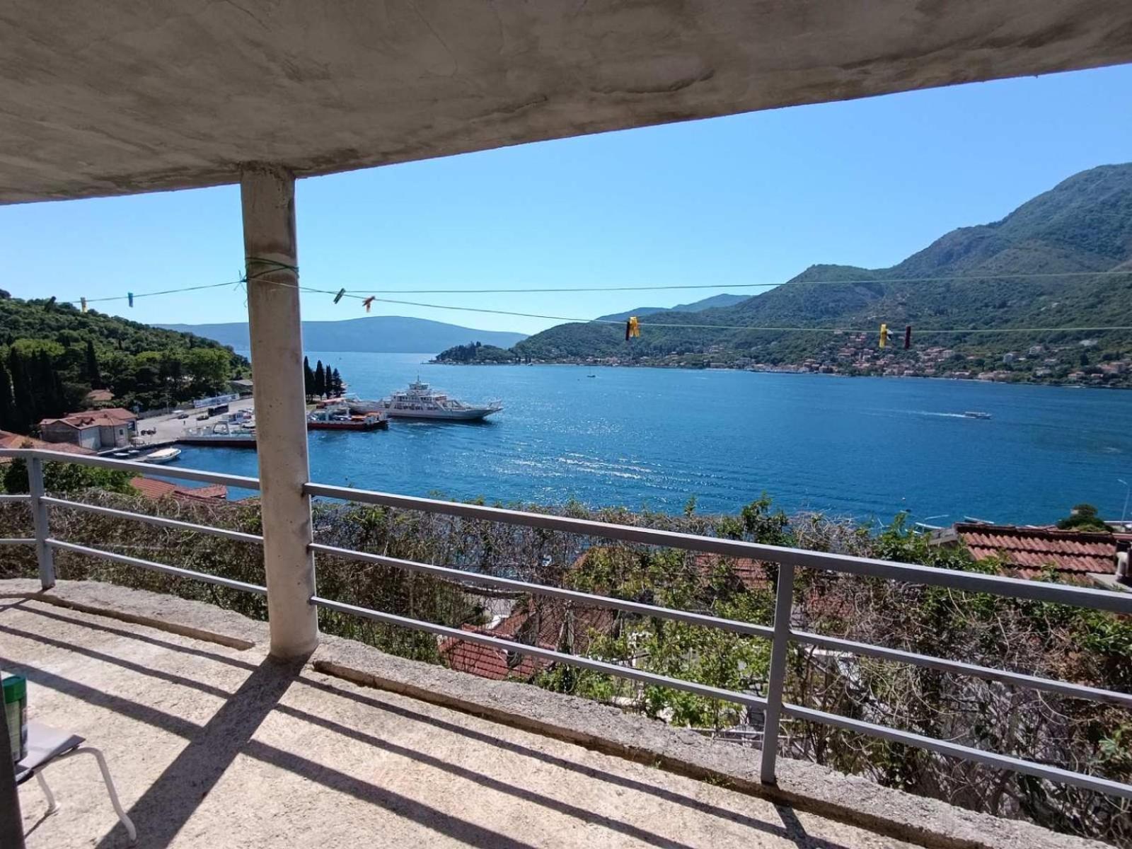Apartments Eftimov Tivat Eksteriør bilde